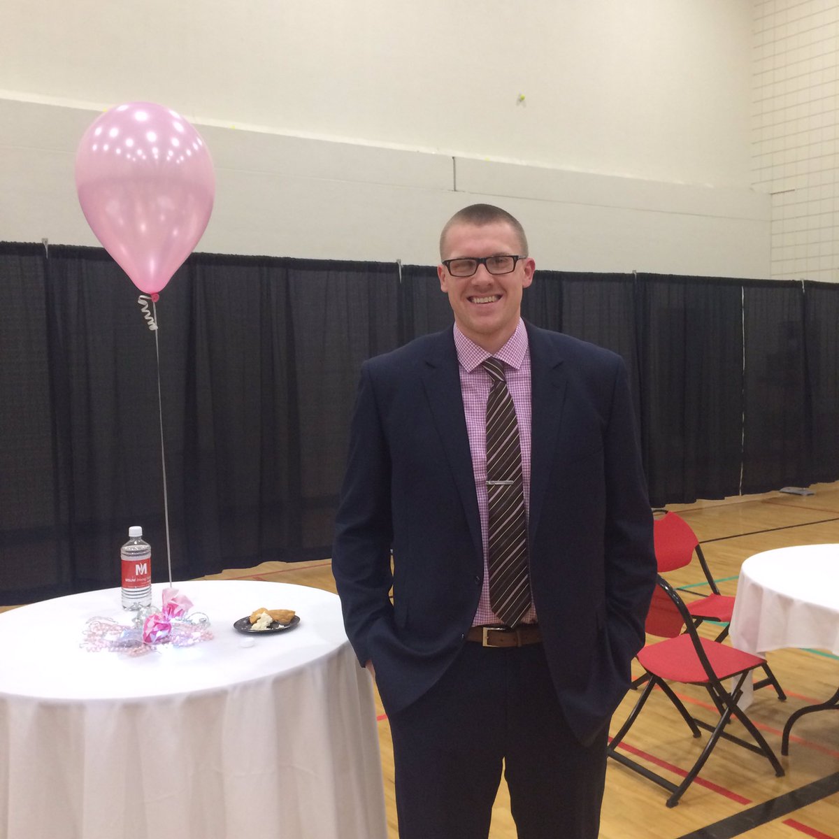 MSUMDragonFire's tweet photo. Looking good in Pink @CoachBergyMSUM #GoPink2017 https://t.co/pPbBBiLm9j