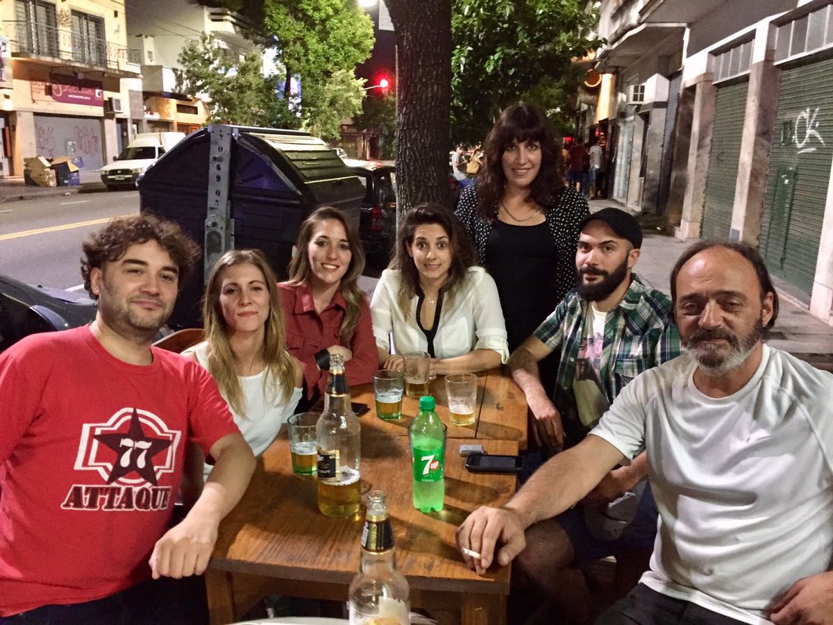 amasdecasarock's tweet photo. Haciendo la previa ... #HomenajeAlFlaco X #AmasDeCasaRock https://t.co/VKSoLCNmil