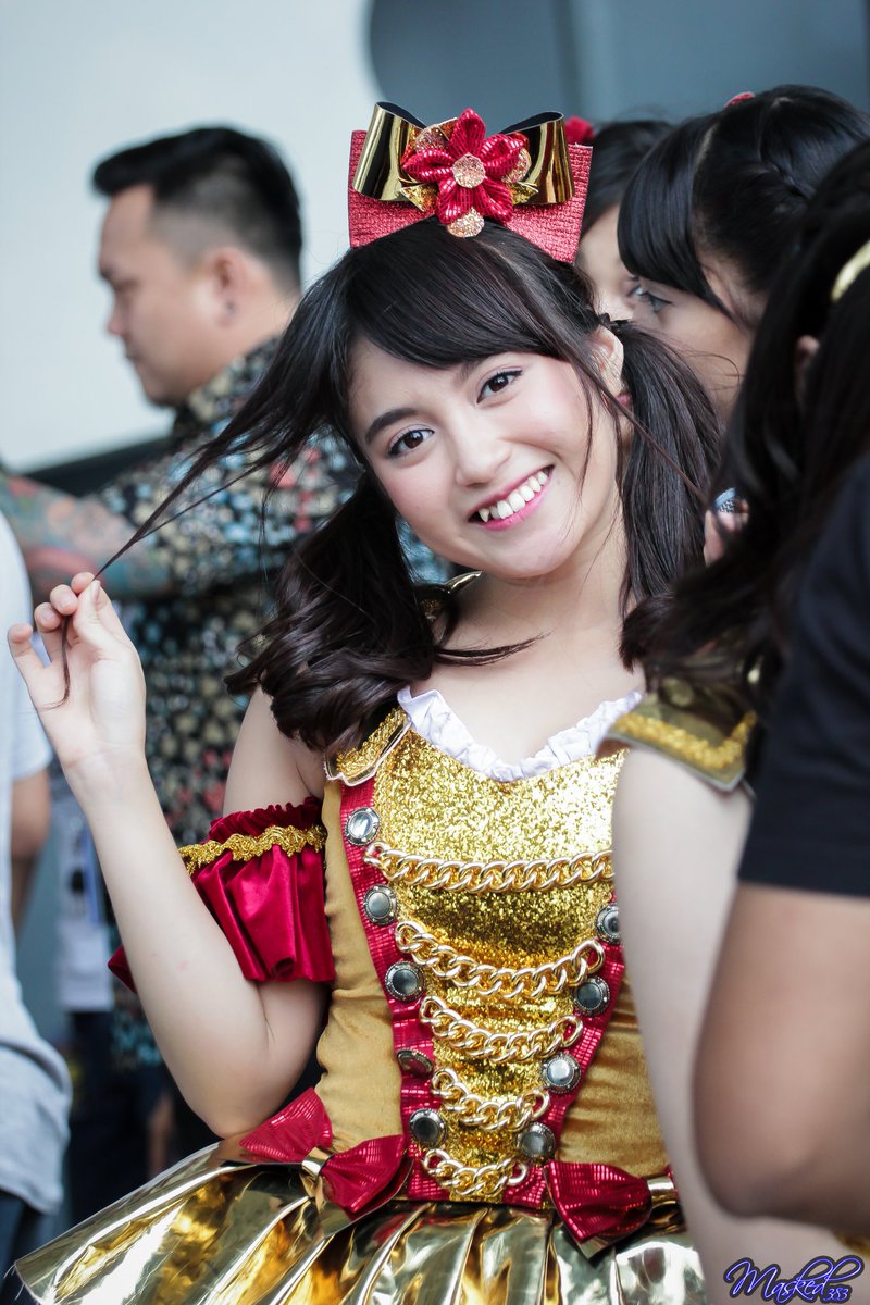 masked383's tweet photo. Pagi Nab @nabilahJKT48 .. Senyum dulu yukk.. 😊😊 https://t.co/zFiYAMu4TI