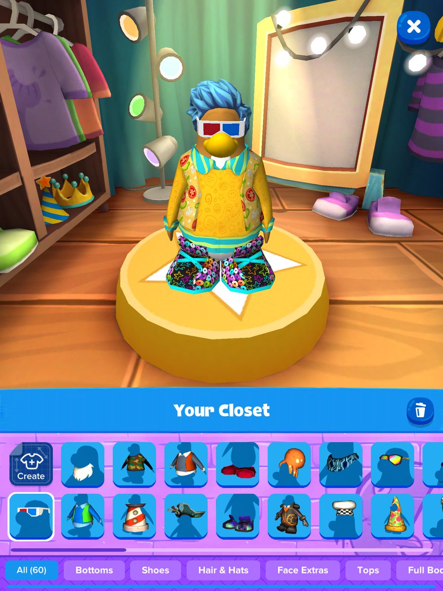BloxorzCP's tweet photo. Which style do you prefer? Those are the styles I wear the most on Club Penguin Island! https://t.co/QRpWV4ggFw