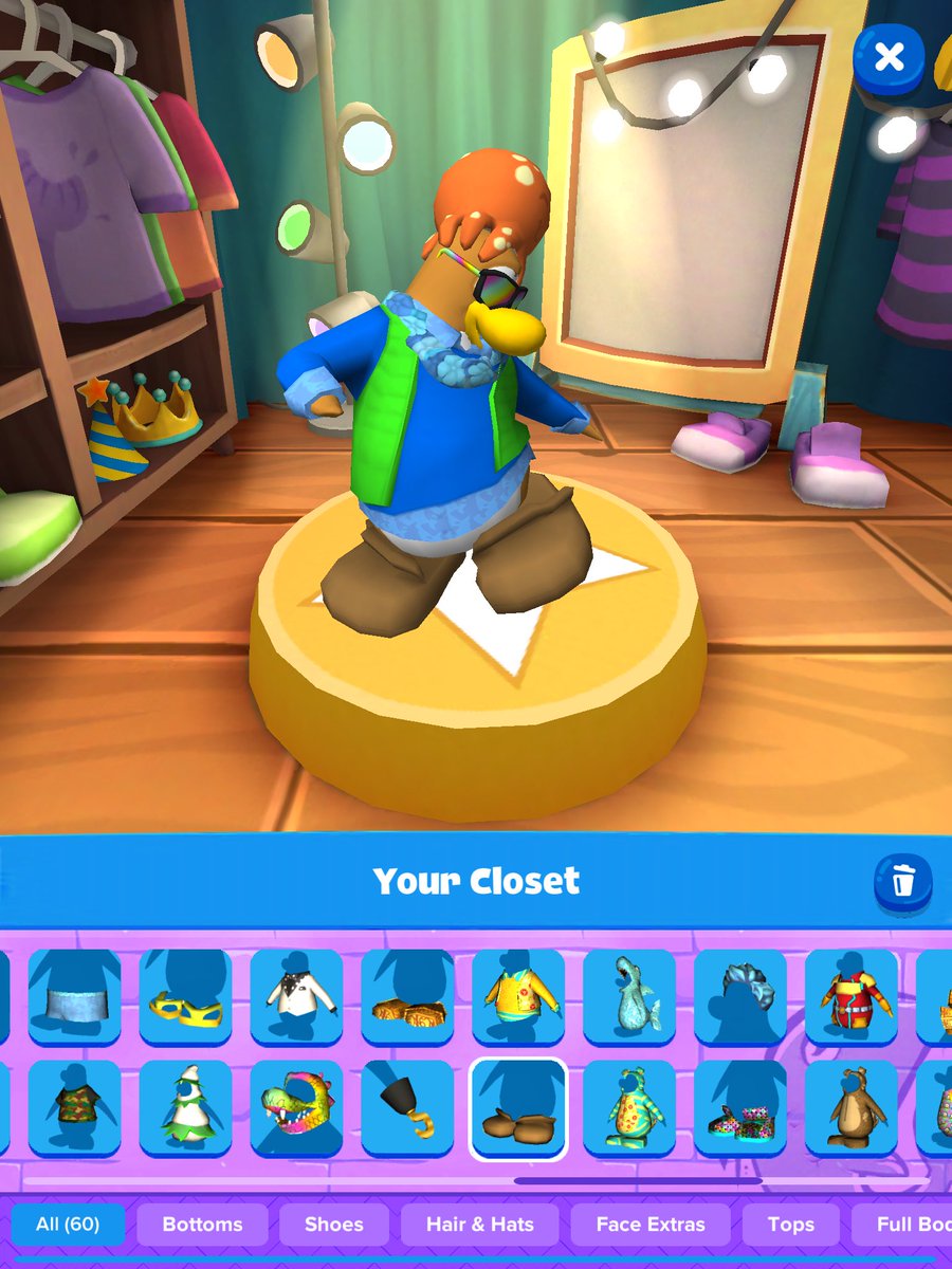 BloxorzCP's tweet photo. Which style do you prefer? Those are the styles I wear the most on Club Penguin Island! https://t.co/QRpWV4ggFw