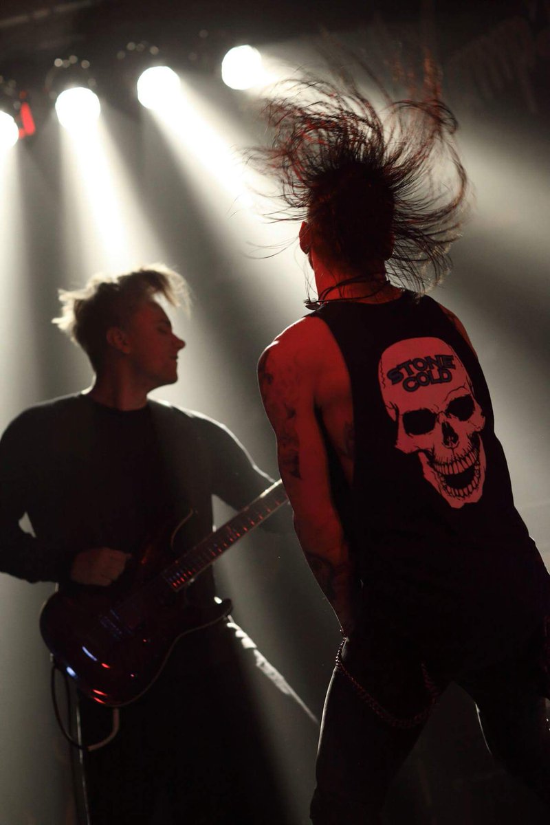 smashing alice tweet media