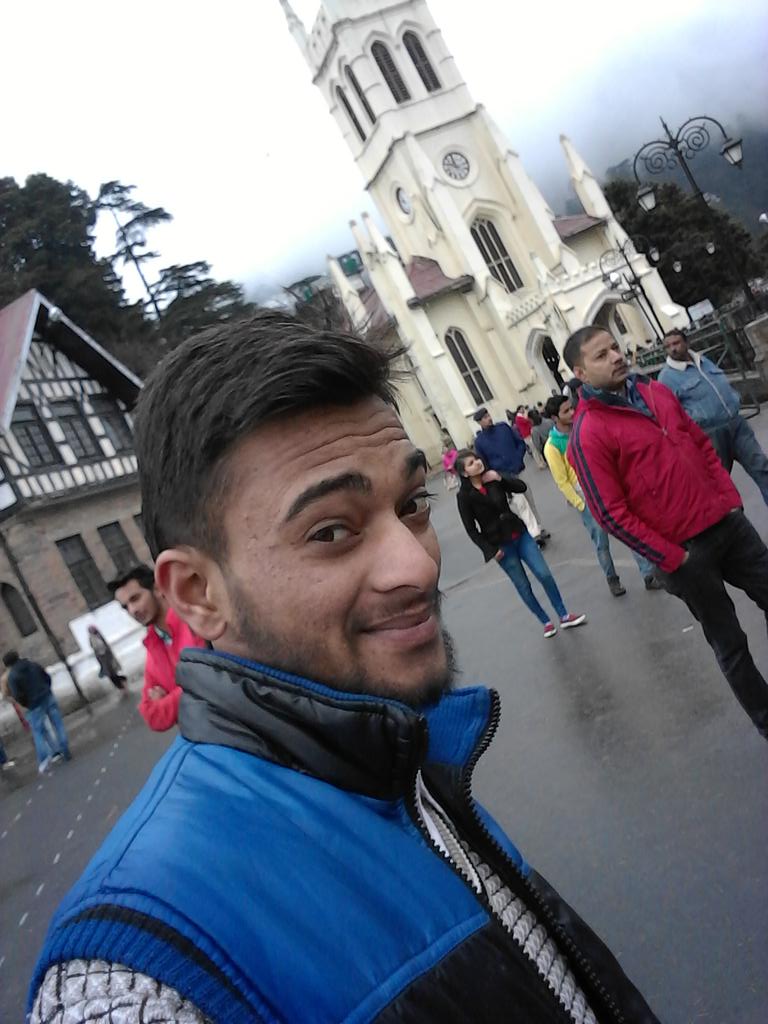 narenderkalia64's tweet photo. @Shimla the awesome BLoSoMe  thaTs like A BeAutiFul  @Hills #SnoVy #Velleys https://t.co/JpZXTHDZl0