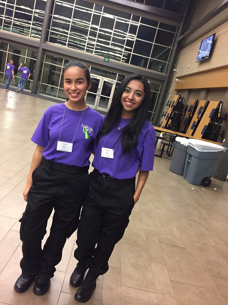 MrsHilburnRN's tweet photo. #viewsfromarea6 fun @ HOSA SLC https://t.co/btQgEsxfZQ