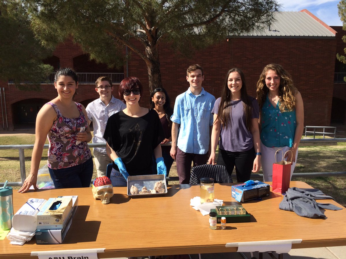 RMHSBioMed's tweet image. Fun times at RMHS STEM Day!!