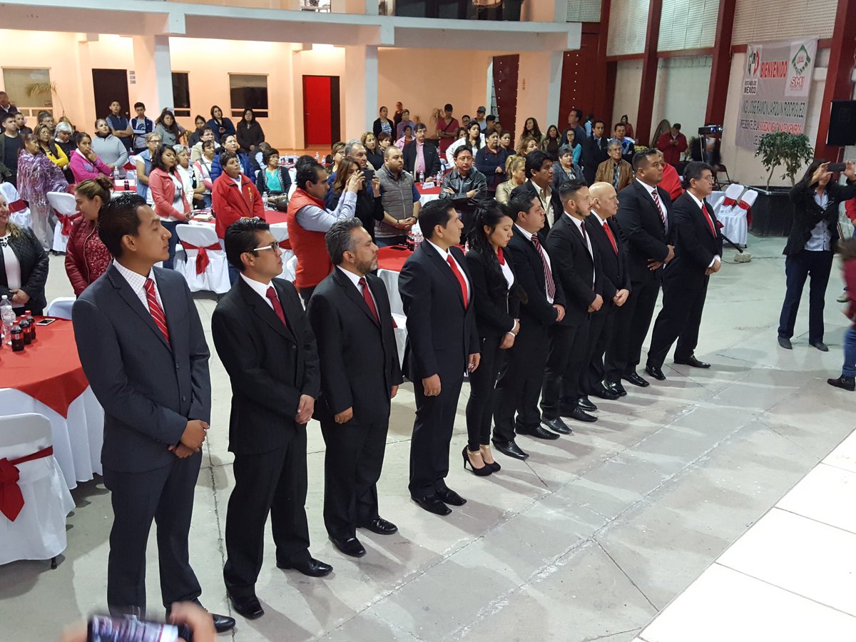 davidsanchezi's tweet photo. Felicidades @avazdominguez por tu toma de protesta como presidente del CDM de la Sociedad Mexicana de Ingenieros Coacalco ¡Enhorabuena! https://t.co/byLzrrAR79