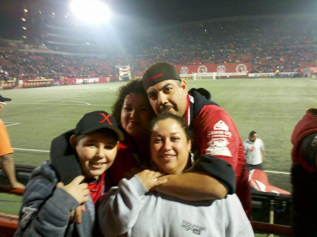 heliochavez's tweet photo. #compartimoslaemocion https://t.co/6973BgIjKm