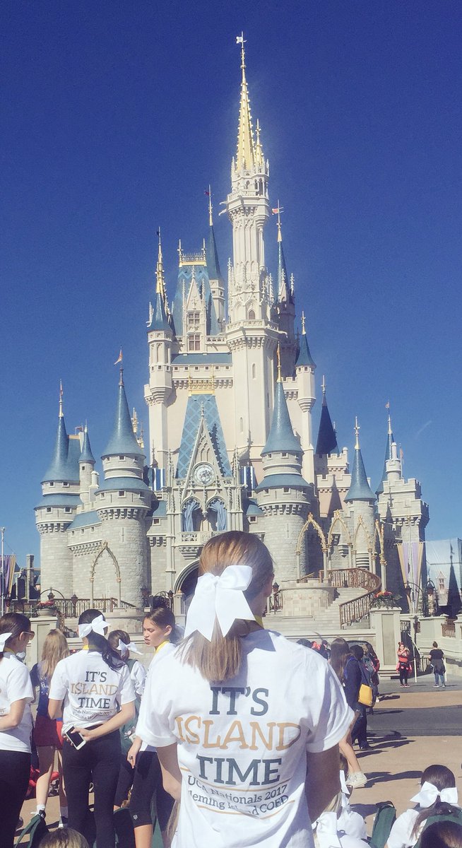 #itsislandtime ...Where dreams come true...dreams tonight of taking a mat as blue as this sky