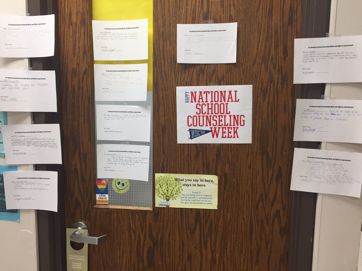 violet_los's tweet photo. Love the student thank you notes posted outside my door. Happy #NSCW17 @EHS_maroonpride https://t.co/zfjvh10vHW