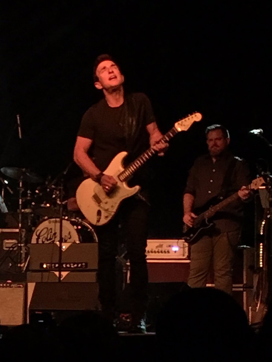 kimmicamm's tweet photo. Fantastic show tonight!!!
@ColinJamesMusic  @Casino_NB https://t.co/ebP8VJjH3u