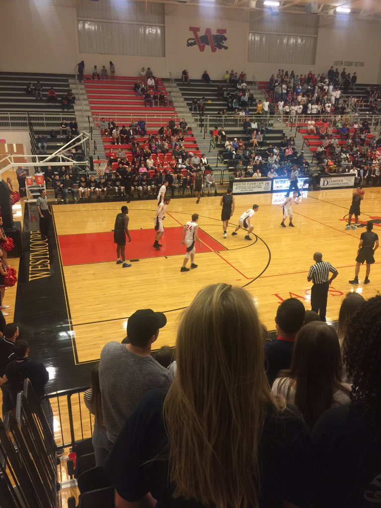 Blacintosh004's tweet photo. @westmoorebball Senior Night!! #SOKCS for Life! @Corey_cargill @coopmill69 @cole_13_ @saavonnee @mkmattkrueger @_yungfresh24 https://t.co/PatUc2tA5N