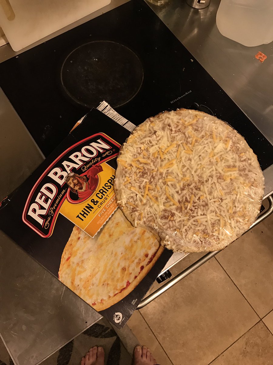 TheBaerwolf's tweet photo. Wtf @redbaronpizza are you starving your workers? https://t.co/D0yUrqd1bW