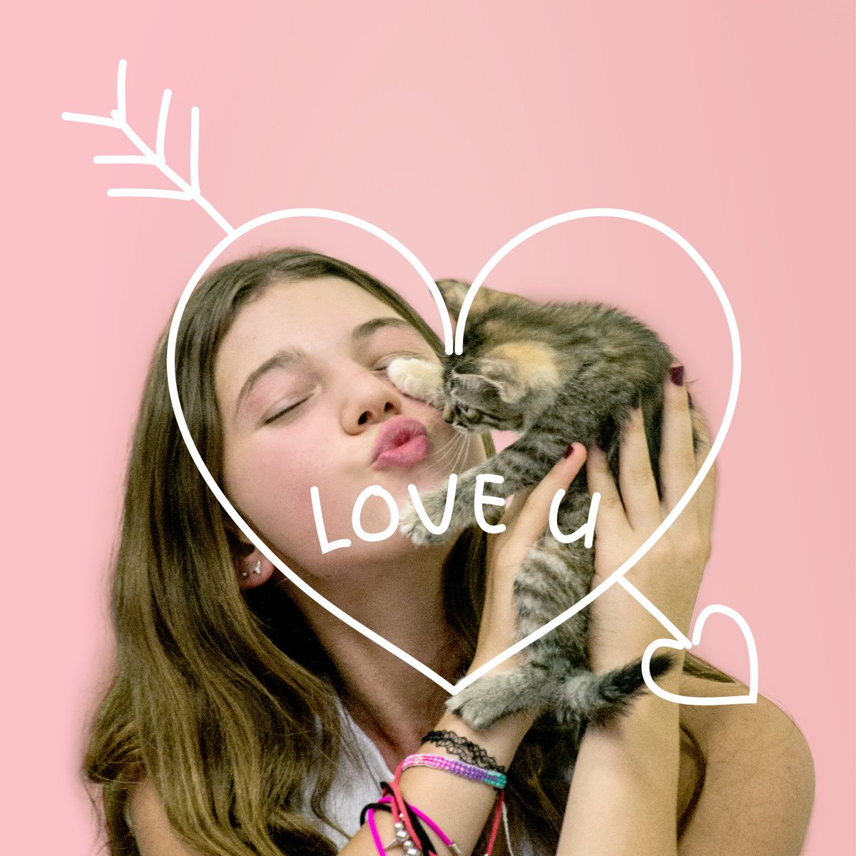 queen_juana's tweet photo. ¿Qué es un finde genial? ❤️✨ Look Queen 👑 + Mascota adoptada en @puppisarg 🐶🐶 + ¡2x1 en nuestra web hasta el 14/02!
https://t.co/a7IMMJckCo https://t.co/tcp3Ykb1uB