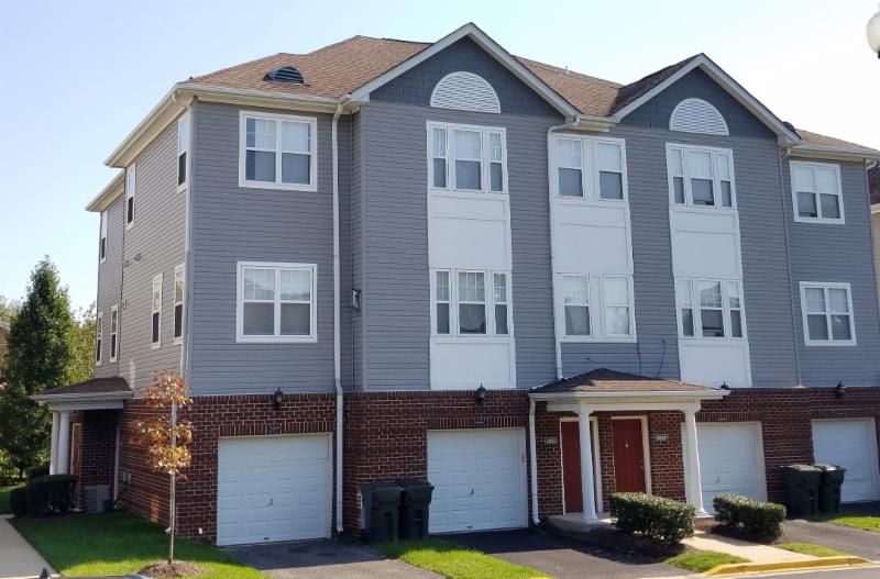 CapitalResRealT's tweet image. OPEN SAT 2/11 - 2BD, 2.5BA Garage,1 Mile from Metro  plus others #ChristineCanHelp conta.cc/2kCpi8M