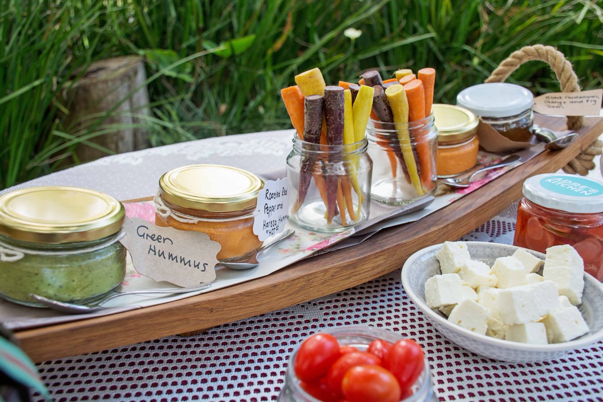 EscapeExplore's tweet image. This is a little taste of how we do picnics in and around #LoveCapeTown #ForagingTable in surprising locations. #likenonebefore