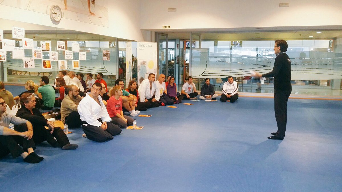 escuelaimpulsa's tweet photo. #aikidoimpulsa Comenzamos el taller https://t.co/YhFbDsggxk