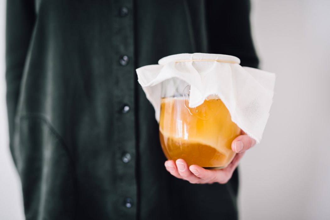 Kombucha zelf maken? Dat doe je zo! Een recept in 10 stappen. goo.gl/bUUAYi