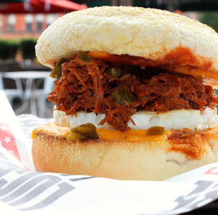 luchaliverpool's tweet photo. BREAKFAST. TIME ππ» Lucha MX Muffin served with a fried egg, pibil, jalapeΓ±os, chilli sauce & cheese ππ»π²π½
#luchalibre #breakfast #mxmuffin https://t.co/X9wSv7BXlO