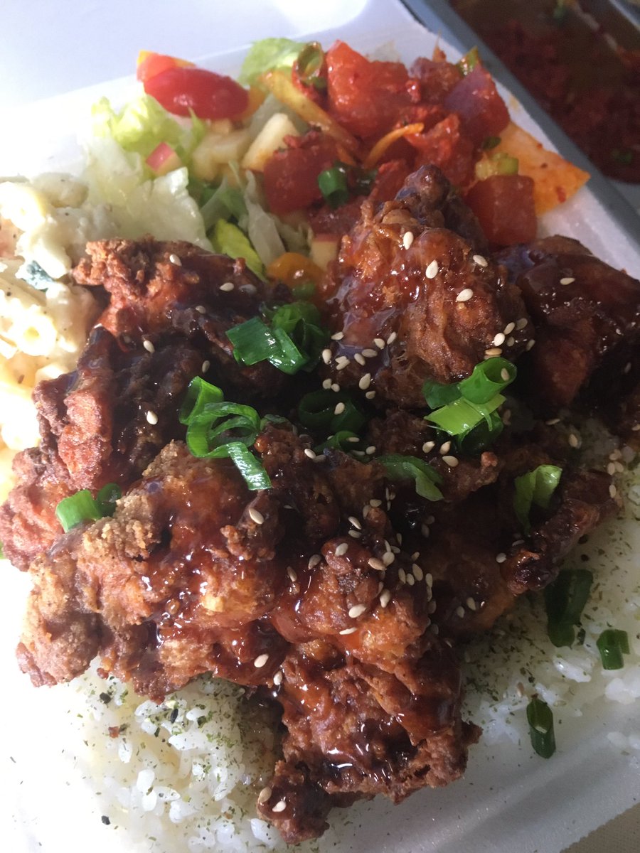 Flyin' Ahi tweet media
