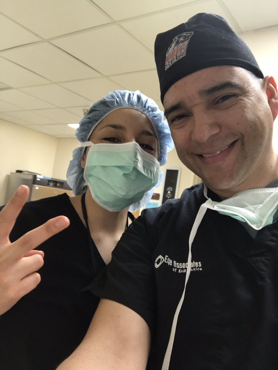 MakeNMbetter's tweet photo. My newest medical student, Lizzie. @UnmSom #mentor #makenmbetter https://t.co/VnQSHIdaQf