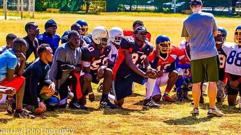 bnzomo82's tweet photo. #AmericanfootballinKenya
Time for training at UoN grounds.@umojachiefs1 @JkuatSparrows @UoNSport @UoNSU @shaban_suleiman @Dupdupwinger94 https://t.co/p5VqeKW3SB