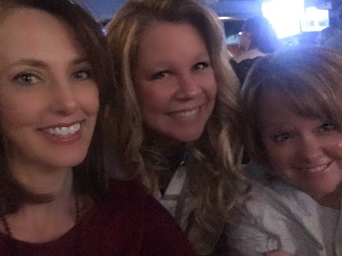 LeighCJordan's tweet image. #MyBiggestProblem is these two.@schneidert20 @JBegley1