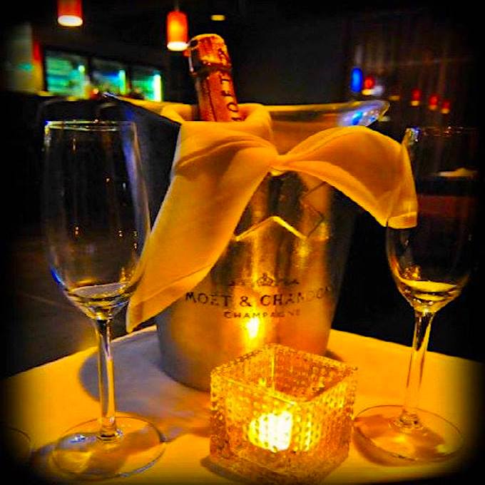 Get an early start on your #ValentinesDay celebration with #bottleservice this weekend!!! Click for info: bit.ly/Page71Events #cheers