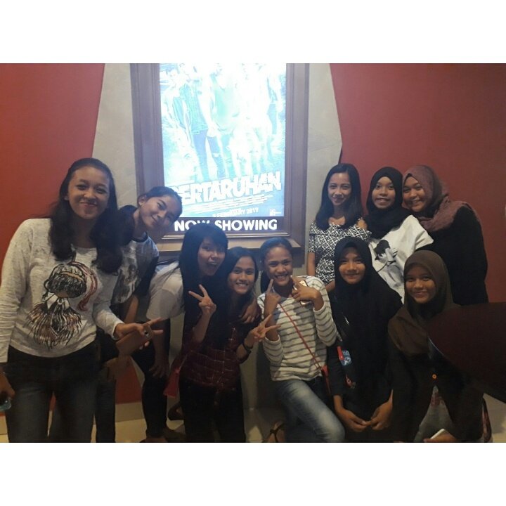 Seladoda's tweet photo. Keluargake2😍
#pertaruhanfilm @alysyarief https://t.co/tk0Vqg4bB4