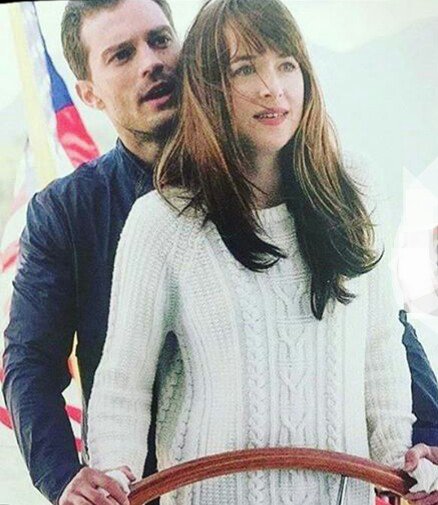 saldalva_'s tweet photo. La ameeeee😍 y ella dijo que "Si''💍 #FiftyShadesDarker #AlgoMasOscuro #DakotaJohnson #JamieDornan @E_L_James Thanks👌👏 https://t.co/sBLdN6V7u2