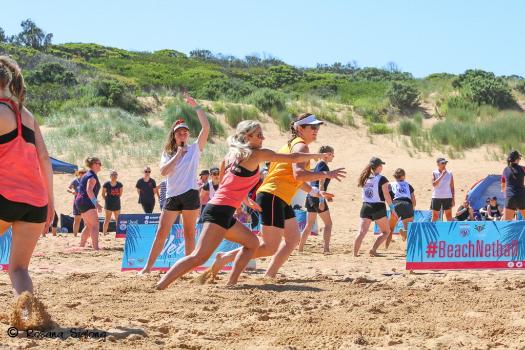 MelbourneVixens's tweet photo. Don’t forget #BeachNetball tomorrow at @stkildafestival with Jo, Kate & Khao! https://t.co/ErKn0dRhld #VicHealth #PlayBetweenTheFlags https://t.co/QyfESK6pHt