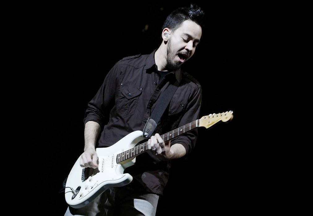 Happy Birthday \Mike Shinoda\
Band: Linkin Park
Age: 40 