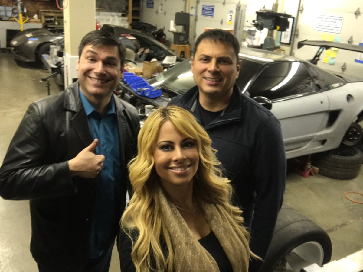 MariaMatarelli's tweet photo. @Mikel_DeAngelo @PonchAGLX Great to see you at the @WIKISPEED build party w/ @JoeJustice0 #Agile #Scrum #Seattle #DJ #BuildParty https://t.co/YVApVkwR8B
