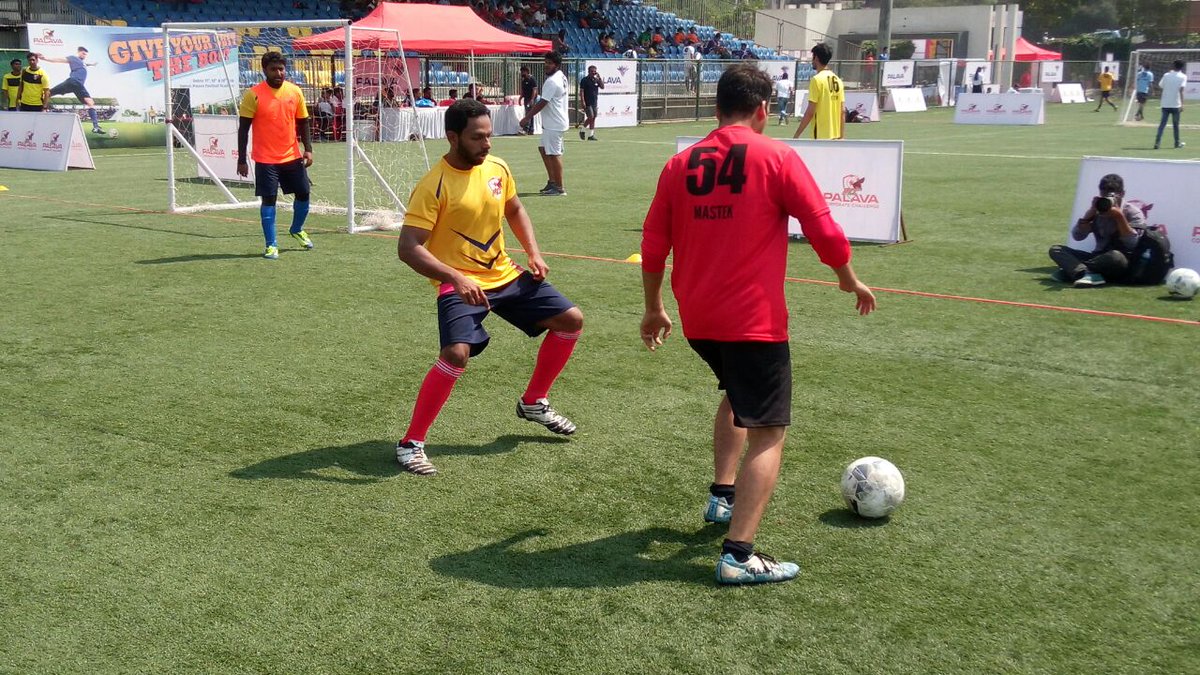 PalavaTheCity's tweet photo. A tough competition from @LODHA and Majesco resulted in their first game being a draw.
#PCC2017 #PalavaWeekend https://t.co/ClWauefWIM