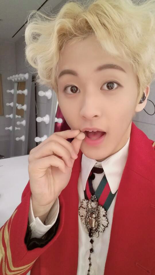 melonmark_th's tweet photo. [OFFICIAL] 170211 #NCT Vyrl Update with #MARK #마크 #NCT_DREAM 💕
https://t.co/plPgonhJZp https://t.co/v9xP6vdcvj