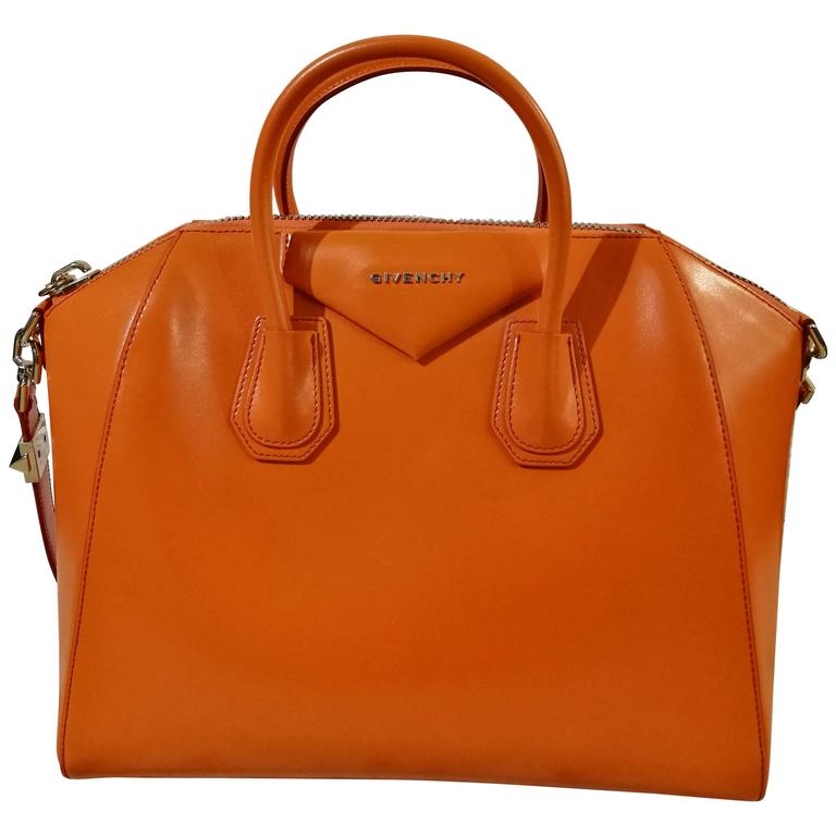 WonderlandCapri's tweet photo. #NewIn @WonderlandCapri #Capri
#Orangeisthenewblack #OITNB #Gucci #Moschino #Fendi
Check out @ https://t.co/gy8quyYo4l https://t.co/juNFpXUzca