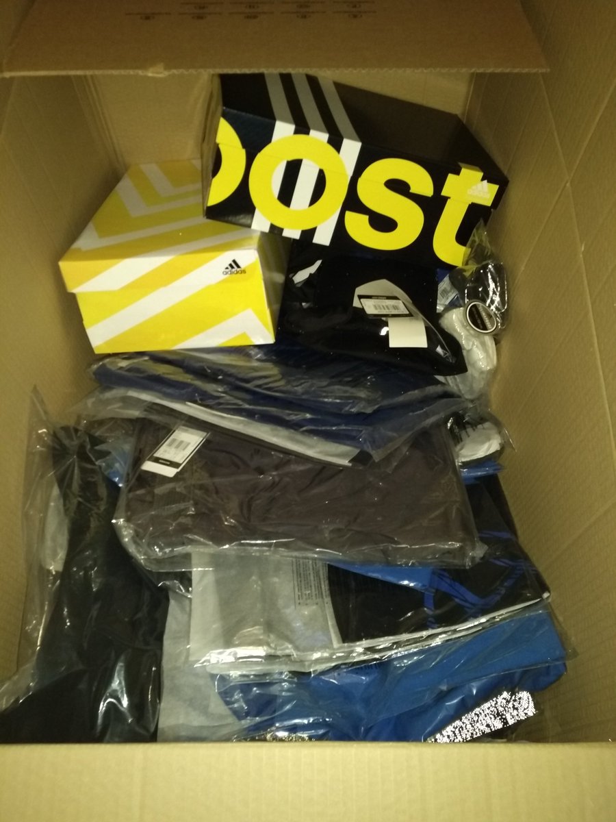 Voor dit weer ben ik niet naar Nederland gekomen #sneeuw
Gelukkig kan ik me weer warm aankleden in de nieuwe lijn #Adidas
