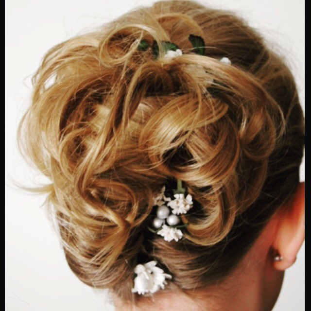 Gorgeous_B_Hair's tweet photo. Flower girls hair ❤ Hair by @gorgeousbridalhair #exeter #wedding #gorgeousbridalhair #devon #hairup https://t.co/OJmaRgXALf