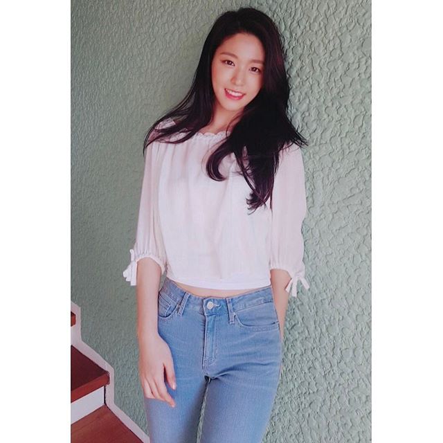 AOASnaps's tweet photo. [SEOLHYUN INSTAGRAM] sh_9513: #jtbc #아는형님 #PM08:50 #본방사수 https://t.co/MJWHa4yRTs #kpopsnaps https://t.co/sp23w2QPBR