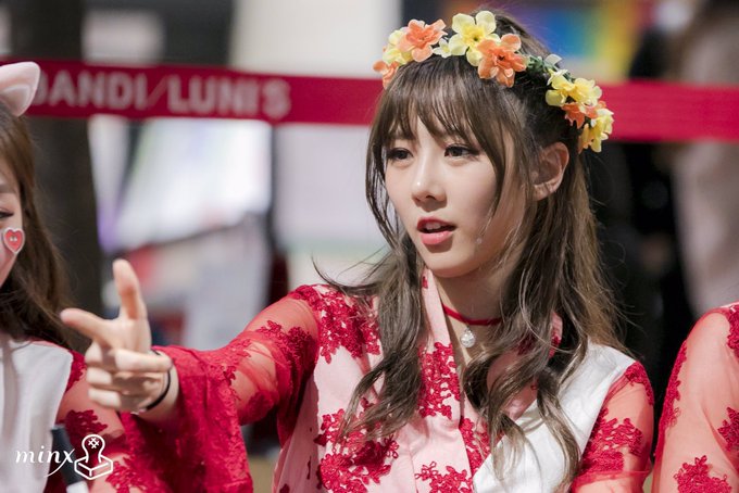 C4XzyvfUYAAENDS.jpg:small