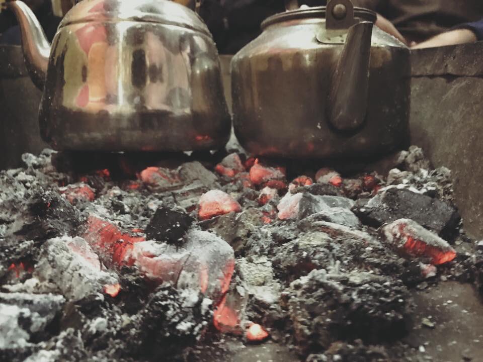 hadisid131's tweet photo. النفسية طلبت چاي ع الچمر ☺️
اشرب چاي او اروح انام احسلي 
عيشتيش تويتريش 🏃🏼 https://t.co/gEO7ycqIW6