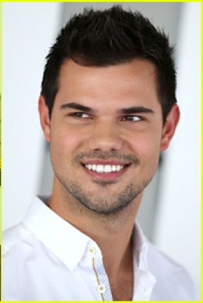 Happy Birthday Taylor Lautner 