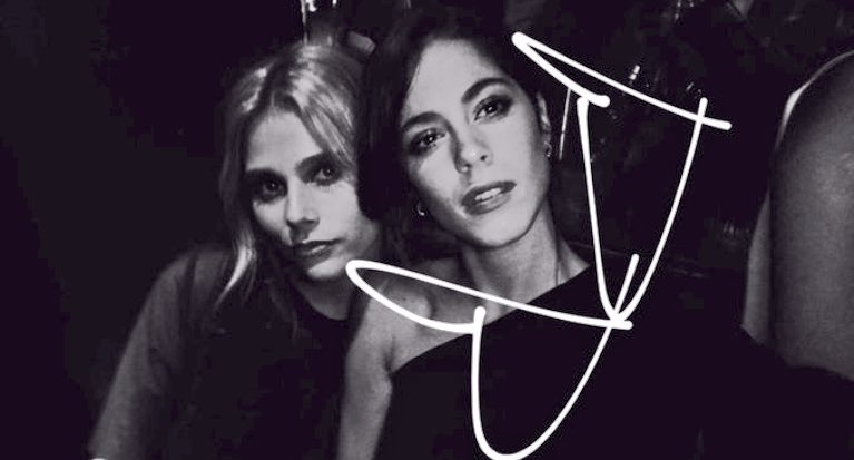 GMSTOUR_'s tweet photo. Ayyyy @TiniStoessel y @VaLuZenere juntas!!!!! Muero!!! Bellas!! Hermosas las amo!!! Rt!!! https://t.co/mcNWL7ZXR9