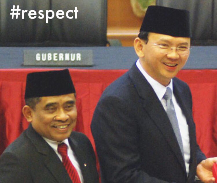 StevenTabaluyan's tweet photo. Trm Kash pak Sony utk pengabdiannya, sy percaya bapak udah bikin yg terbaik buat kota ini. Hormat pak! #DebatFinalPilkadaJKT #Respect https://t.co/AIfp7u9zf1