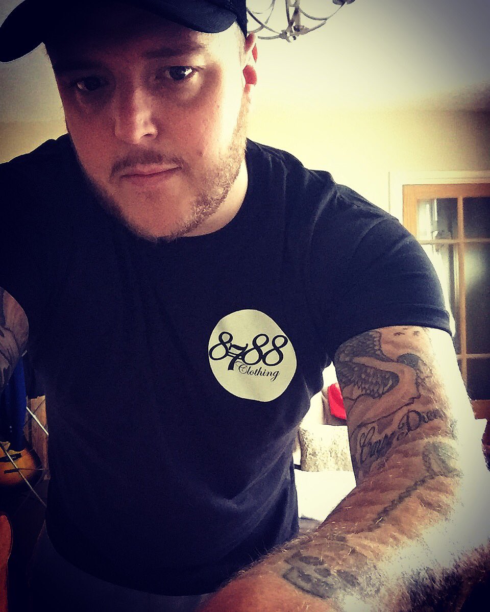 8788Clothing's tweet photo. Really like this tshirt @8788clothing #firstsample #me #mine 👊🏻 https://t.co/W2Hfop8qlY