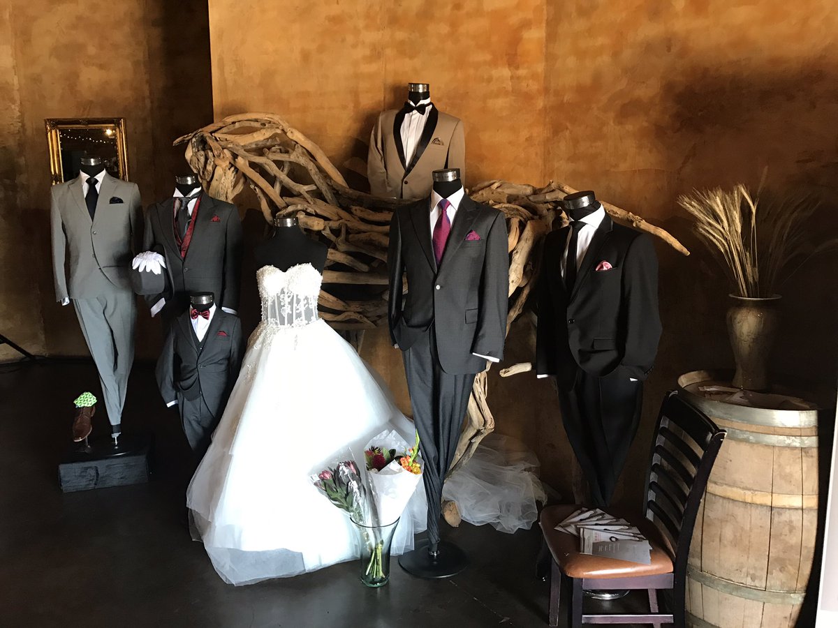leonpheiffer's tweet photo. Awesome wedding expo and fasion show today and tomorrow at 1pm at Monte de Dios! https://t.co/uIhinPLcVW