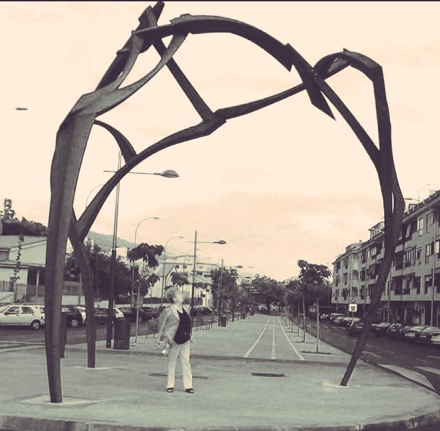 Infomarsolis's tweet image. Escultura pública en Plasencia, Cáceres, España. #marsolis #escultura #esculturapublica