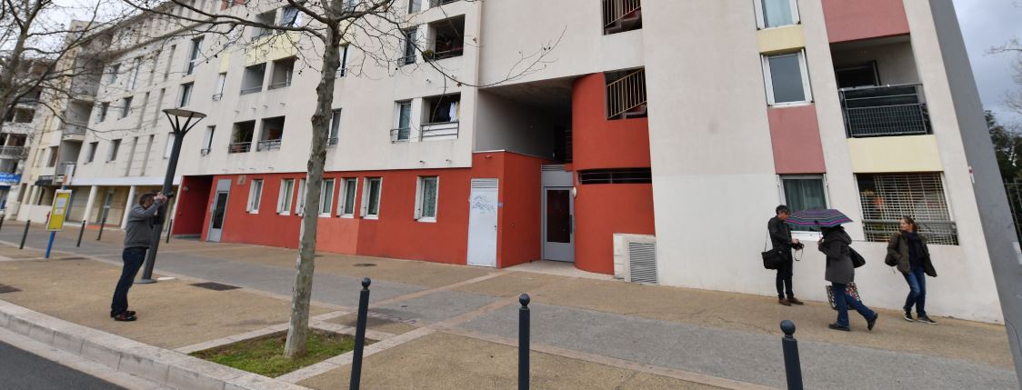 RMCInfo's tweet photo. Attentat déjoué à #Montpellier: "Sarah m'avait déjà parlé de Daesh"
https://t.co/3TUOKeMGkj https://t.co/mzaTmMycjj