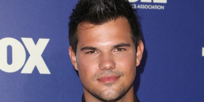 Happy 25th Birthday to Taylor Lautner! 