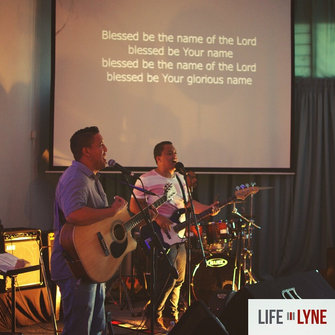 LifeLyneMusic's tweet photo. Last night at Culture Shock 2017. #LifeLyneMusic #FolloForFolloBack #tenthavenuenorth #mattredman #passion #faith https://t.co/bECoSeyhI1