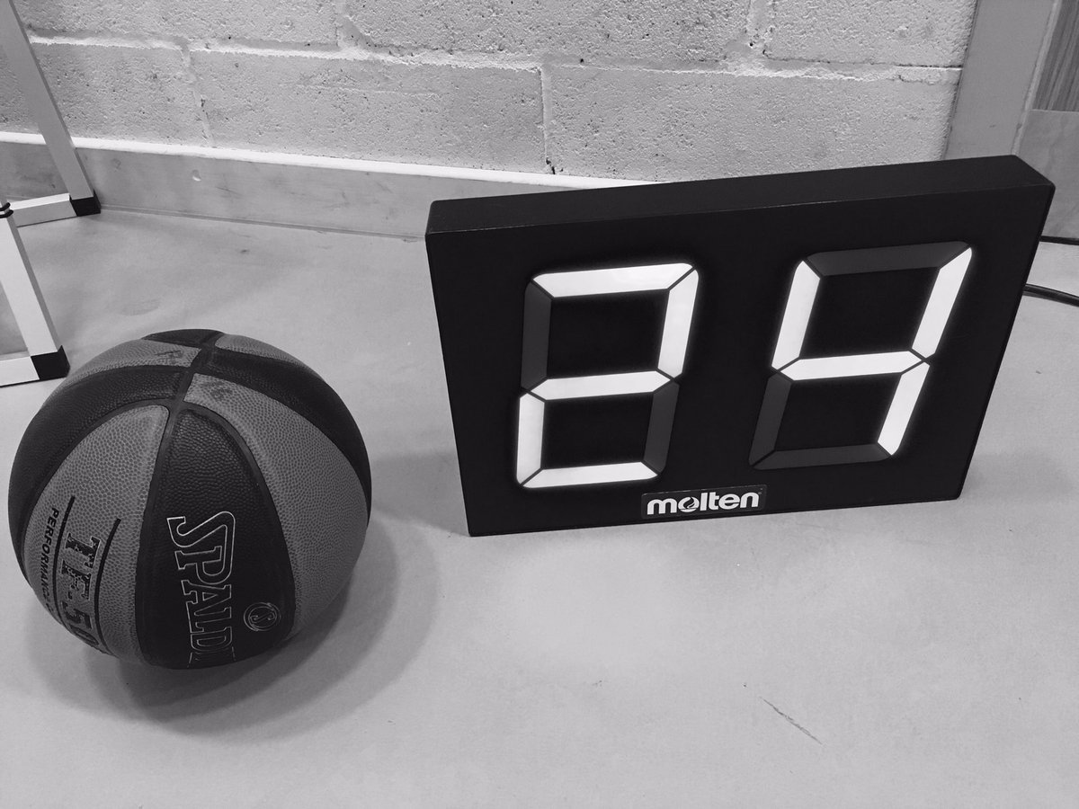 CPhoenixJrsBC's tweet photo. U16 Premier travel to Sheffield Junior Sharks
Tip-Off 2.20 pm
All Saints Sports Centre
 
#NixNation #NixJuniors #OneClub 🏀💪🏻 https://t.co/NNgLJ7SU5U